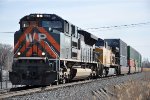 WP heritage unit powers an intermodal north